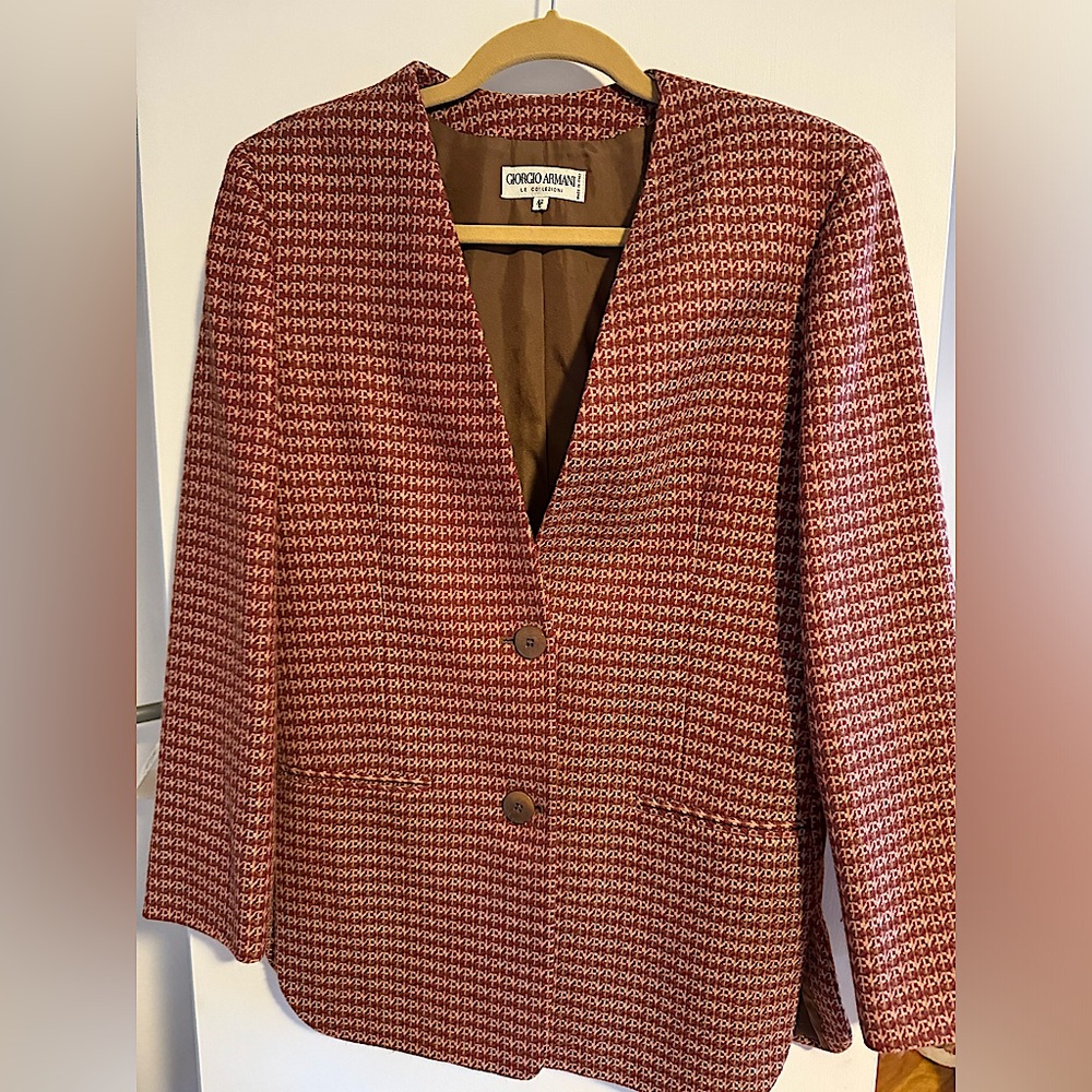Georgio Armani Tweed Collarless red and brown blazer Size 8